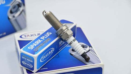 Honda Toyota BMW VW SEAT Ford-এর জন্য বিখ্যাত অটো স্পার্ক প্লাগ K6RTC (BKR6E)