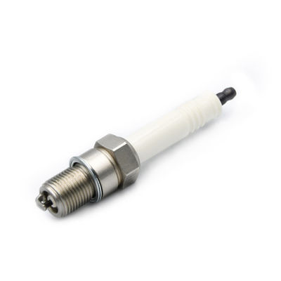 RB77CC এর জন্য উচ্চ মানের স্পার্ক প্লাগ প্রতিস্থাপন