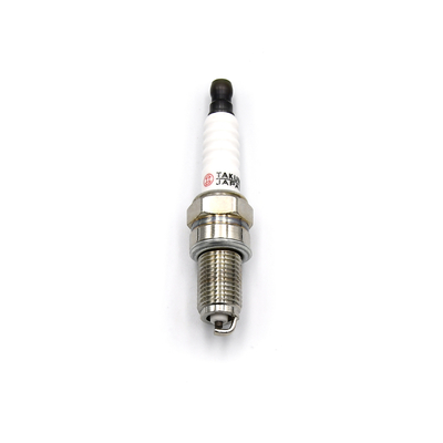 জেনুইন OEM গ্যাসোলিন খুচরা যন্ত্রাংশ চ্যাম্পিয়ন CJ7Y স্পার্ক প্লাগ ফিট ছোট ইঞ্জিন