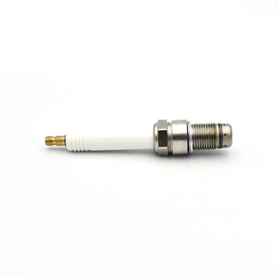 MTU 16V4000L61 গ্যাস ইঞ্জিনের জন্য Hgm 560 MTU X52404500062 /X52404500050 এর জন্য TAKUMI স্পার্ক প্লাগ R6GC1-77M